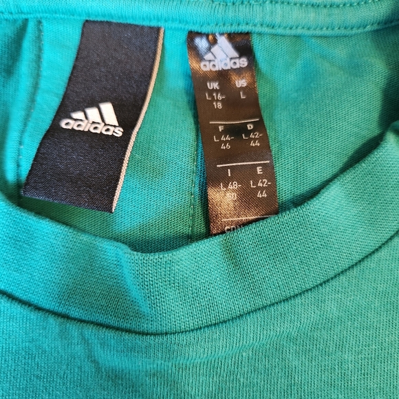 Adidas crop top gym tank - Picture 3 of 5
